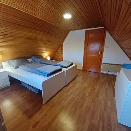Holiday home Bonom-zugi Pihenohaz