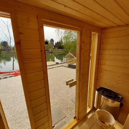 Holiday home Bonom-zugi Pihenohaz